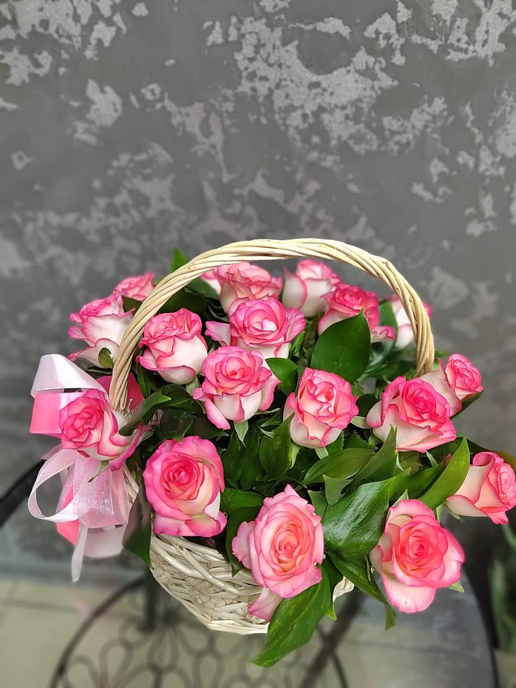 Цветочная композиция из Розы в корзине в Ашукино