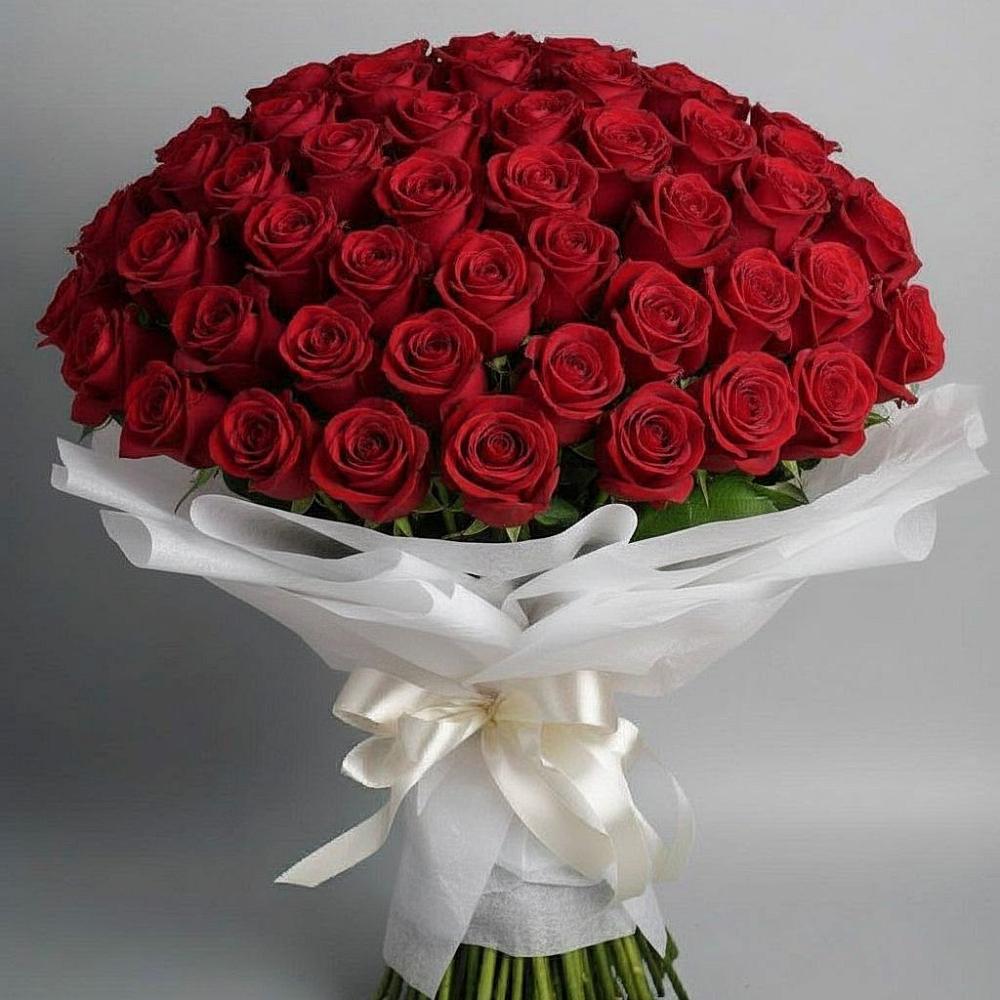 Букет 101 Красная роза Блэк Мэджик в Ашукино