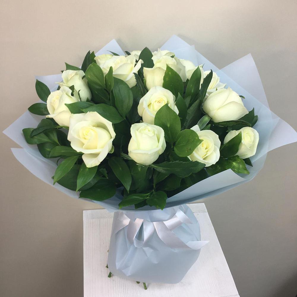 Букет 15 Белых роз Проуд в Ашукино