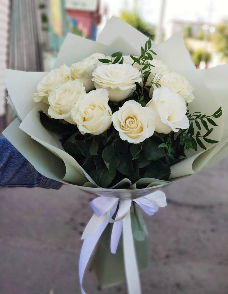 Букет Белые розы Проуд в Ашукино