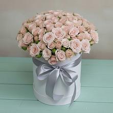 Цветочная композиция из Розы в шляпной коробке в Ашукино