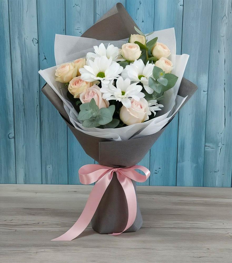 Букет цветов из: Хризантемы и Розы в Ашукино