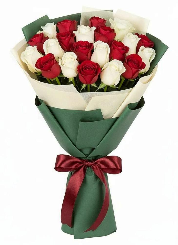 Букет Микс из красных и белых роз в Ашукино