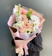 Букет цветов из:  Хризантемы и Розы в Ашукино