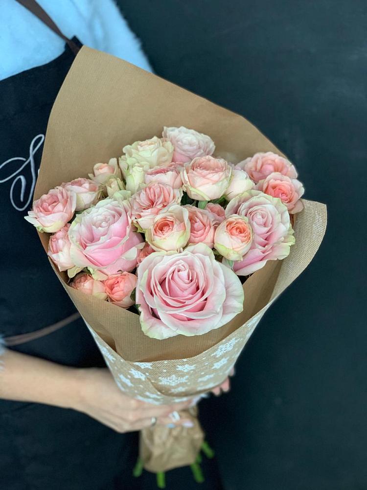 Букет цветов из: Хризантемы и Розы в Ашукино