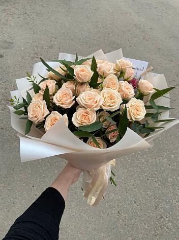 Букет Кремовые розы Латте в Ашукино
