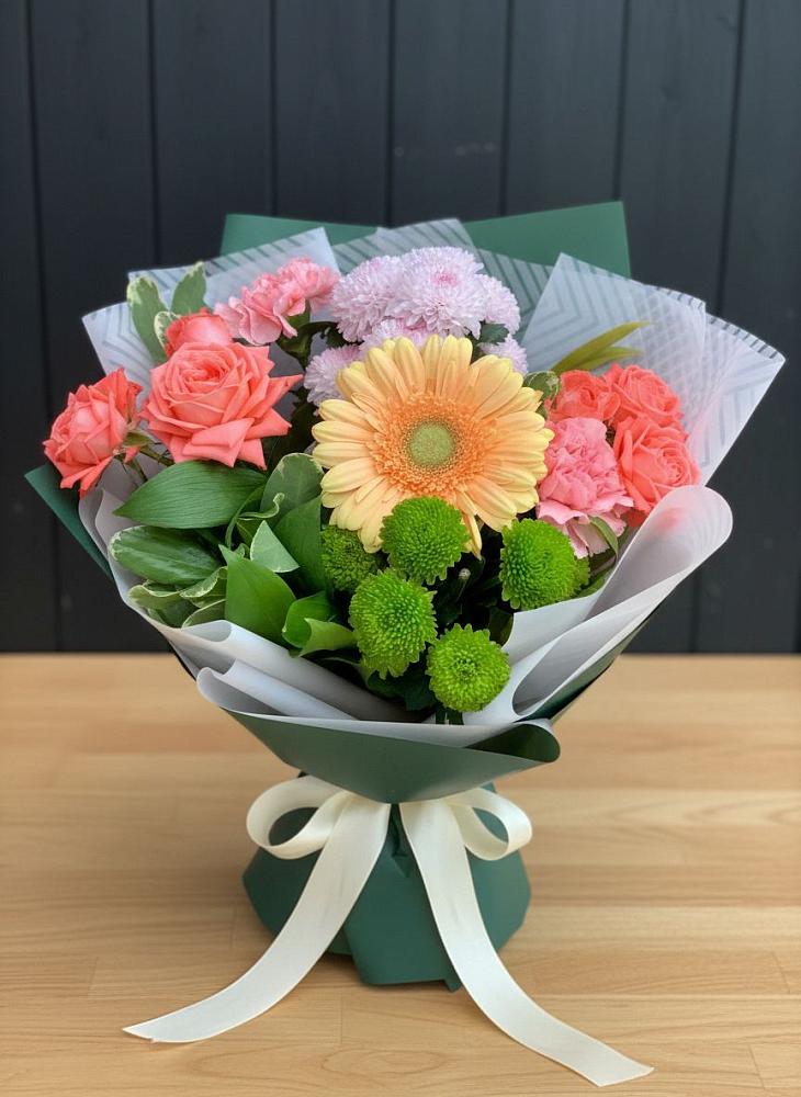 Букет цветов из: Гвоздики, Розы, Герберы и Хризантемы в Ашукино